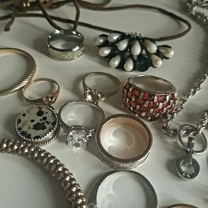 STUNNING VINTAGE TO NOW JEWELLERY LOT